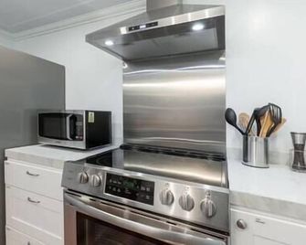 Cozy One Bedroom Apartment Near Childrens Hospital And Uw - Seattle - Cuisine
