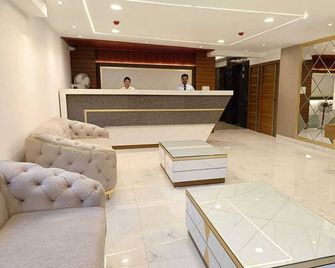 Hotel Aman Residency - Prayagraj - Recepção