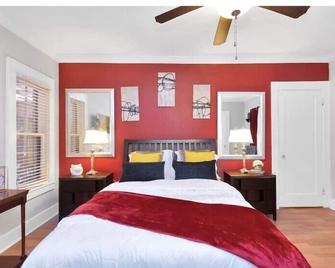 Cozy Downtown Studio By Toyota Center - Houston - Bedroom