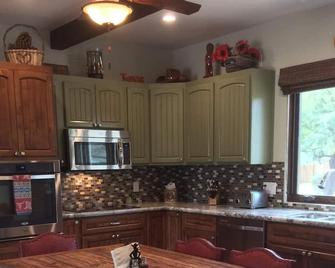 New Western style home on 5 acres in Cave Creek Az - קייב קריק - מטבח