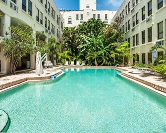 The Palm Beach Hotel Condominium - Palm Beach - Bazén