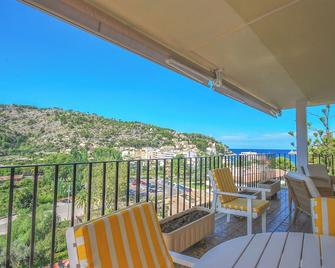 Spacious apartment with terrace, sea views and communal pool in Port de Sóller - Thị trấn Sóller - Ban công