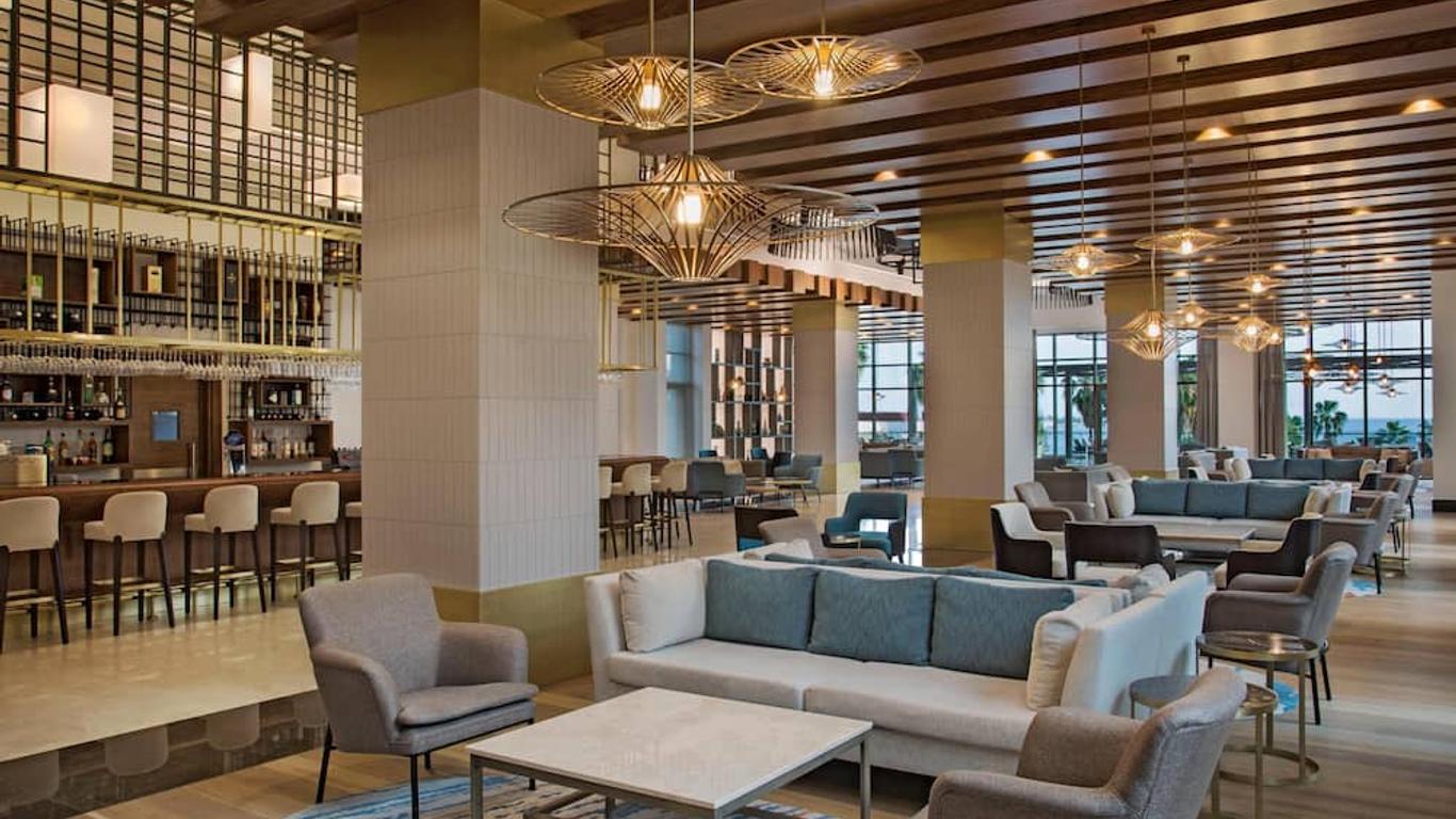 Acanthus Cennet Barut Collection