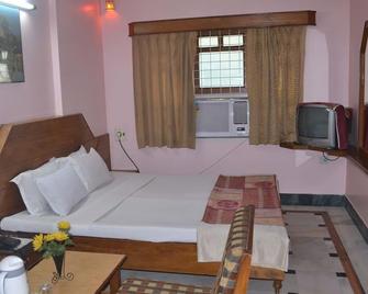 Hotel Sagar Shree - Cuttack - Bedroom