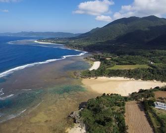 Vacances A La Mer Ishigaki - Ishigaki - Rakennus