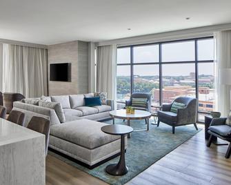 UNC Charlotte Marriott Hotel & Conference Center - Charlotte - Living room