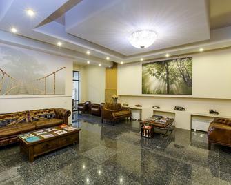 Apart-Hotel Arbat Vladivostok - Vladivostok - Lobby