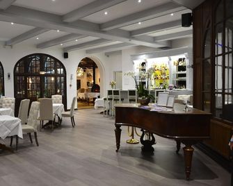 Pavillon Bleu - Olivet - Restaurant