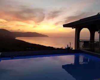 Private St. Croix home with sunset views overlooking beautiful Cane Bay - Kingshill - Piscina