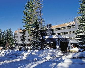 2 Bedroom Suite walking distance to Heavenly! - South Lake Tahoe - Edificio