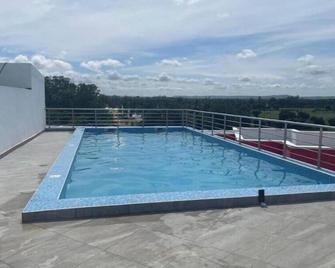 Relaxing Oasis Rooftop Pool Balcony & Free Wifi - Mtwapa - Pool