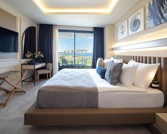 Liu Resorts - Side - Makuuhuone