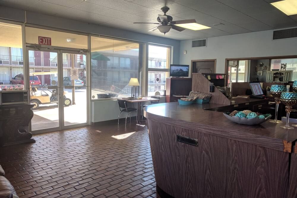 All Seasons Lodge - הוט ספרינגס - דלפק קבלה