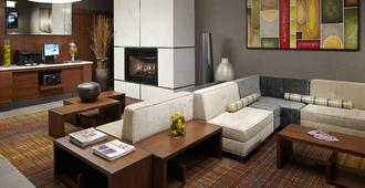 Courtyard by Marriott Montreal Airport - Montreal - Stue