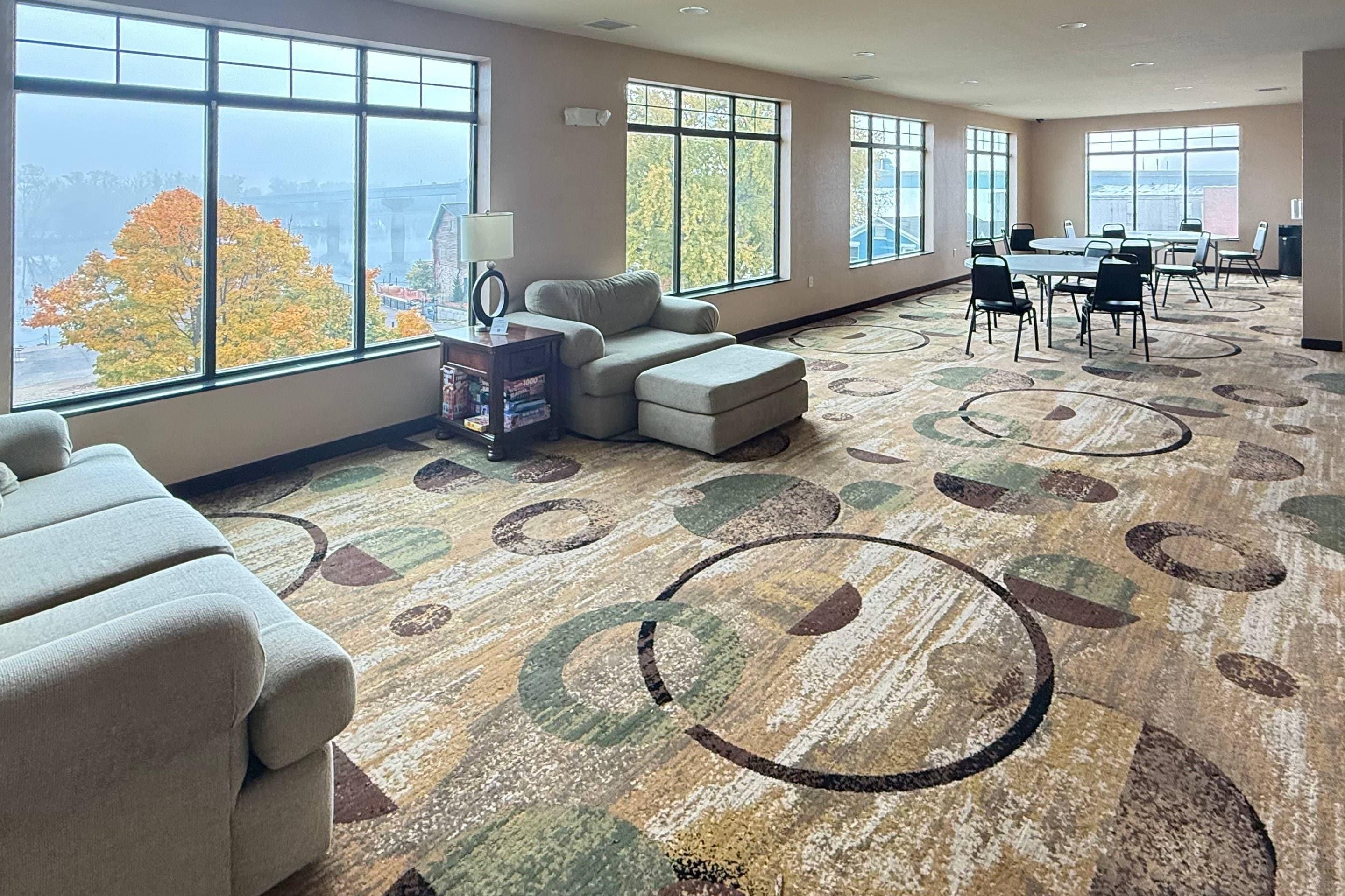 Comfort Inn & Suites Marquette - Prairie du Chien - Marquette - Lobby