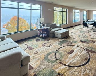 Comfort Inn & Suites Marquette - Prairie du Chien - Marquette - Lobby