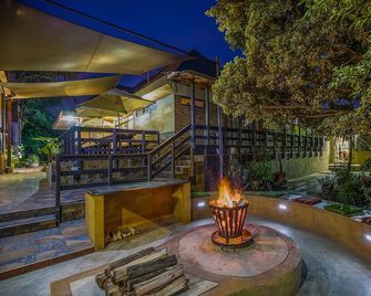 Sunrock Guesthouse - Kempton Park - Budynek