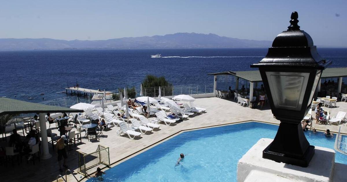 chronos beach hotel akyarlar