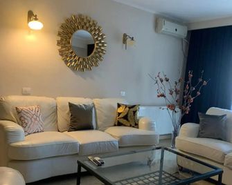 Phoenicia Suites - Bucharest - Living room