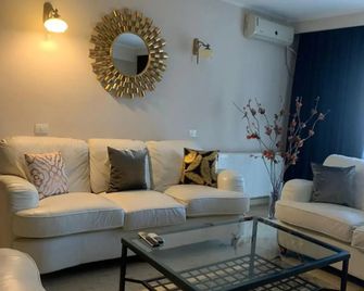 Phoenicia Suites - Bucharest - Living room