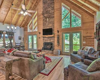 Lavish Hiawassee Cabin - Great for Families! - Hiawassee - Sala de estar