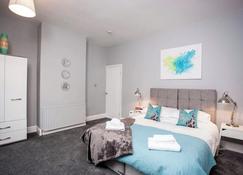 Dene View By Horizon Stays - Darlington - Bedroom