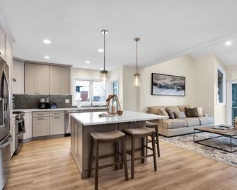 Brand New 3 Bdr Ski Condo W/ Hot Tub Minutes To Alta,snowbird,solitude,brighton - Cottonwood Heights - Cocina