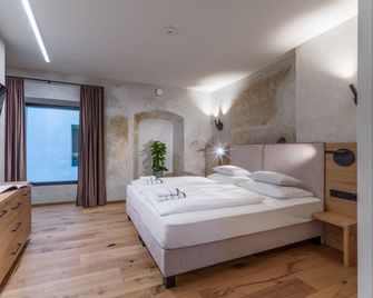 Platzhirsch Kufstein - Kufstein - Makuuhuone