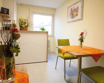 Hotel Garni Zum Wilden Mann - Künzelsau - Comedor