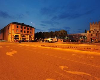 Hotel Roxy Plaza - Soave - Gebäude