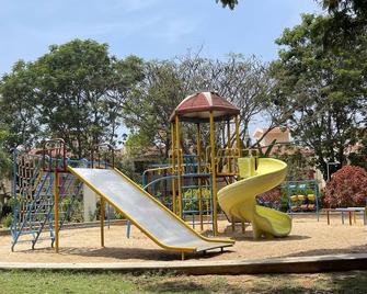 Luxurious Spacious villa-Bangalore - Bangalore