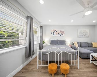 Bayview Regency Apartments By Lowkl - Fort Lauderdale - Habitación