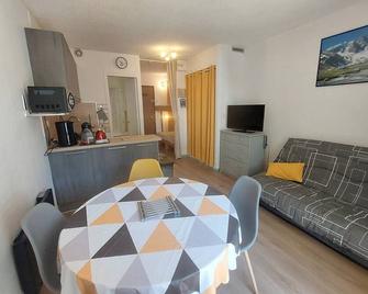 Studio à Cauterets, 4 pers, ascenseur, balcon, proche télécabines - FR-1-812-64 - Cauterets - Jídelna