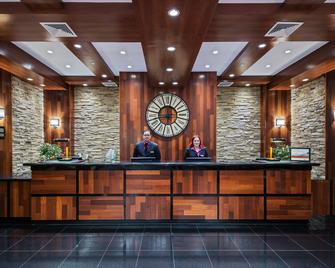 كراون بلازا نيوارك أيربورت، آن آي آيتش جي هوتل - إليزابيث - أفضل طعام