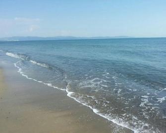 Casa Vacanze Carlappiano - Piombino - Beach