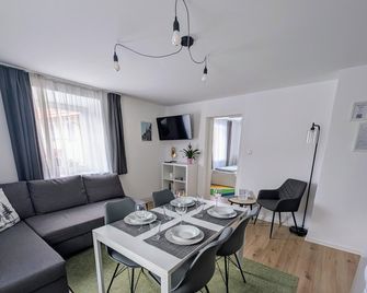 Haus im Hochtal - Bad Bleiberg - Huiskamer