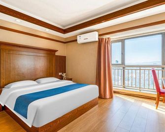 Mingfanju Hotel (Kunming Golden Horse Bijifang Old Street) - Kunming - Habitación