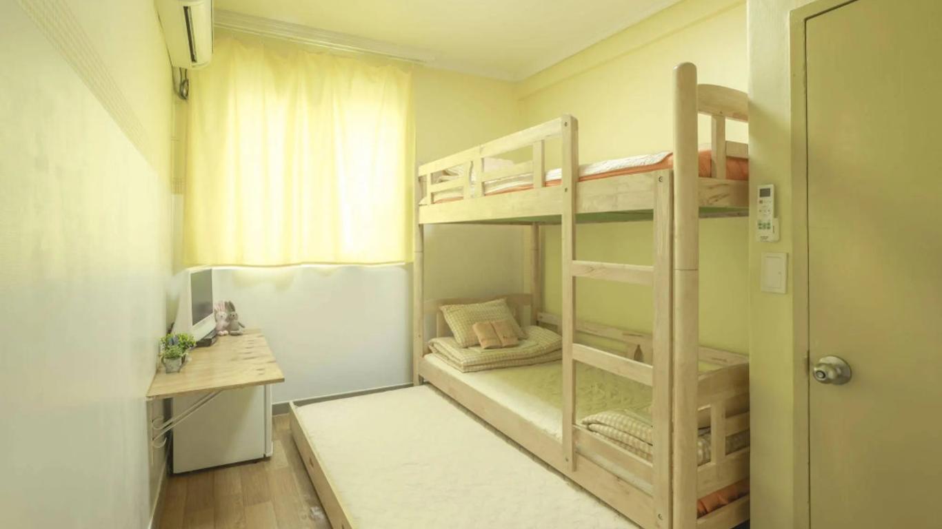 Dalkom Myeongdong Guesthouse