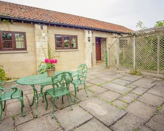 Farmhouse Ensuite Double Room - Not Dog Friendly - Bradford-on-Avon - Terasa