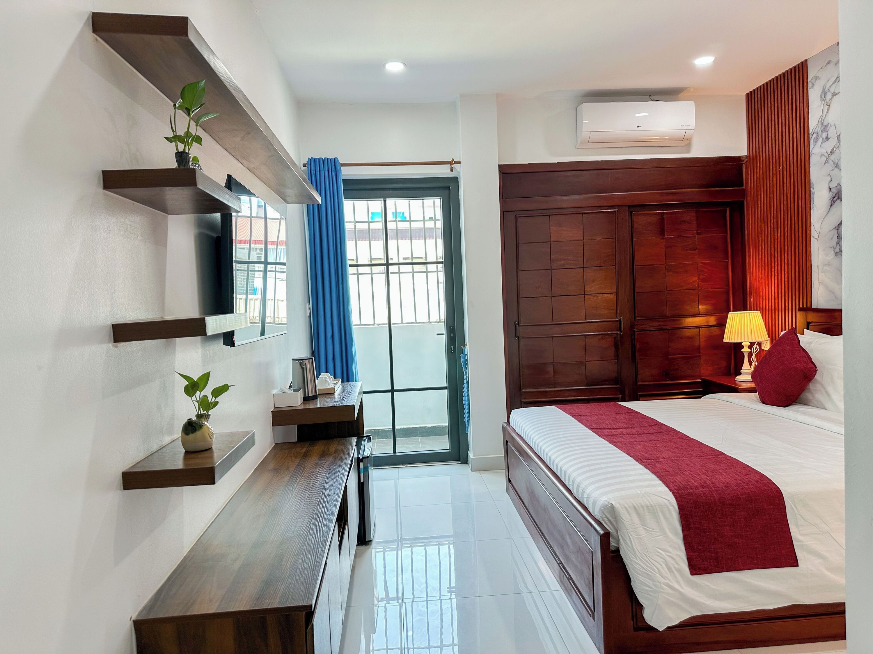 Comfort Stay Hotel - פויפט