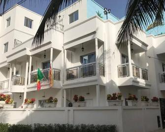 J Pad - Dakar - Edificio