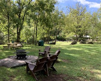 Shepherd’ Hut on the Conewago Creek - Elizabethtown - Patio
