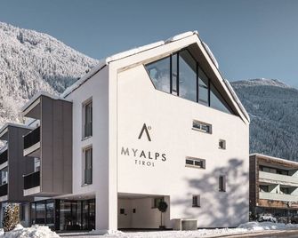 A Casa Tirol - Oetz - Clădire