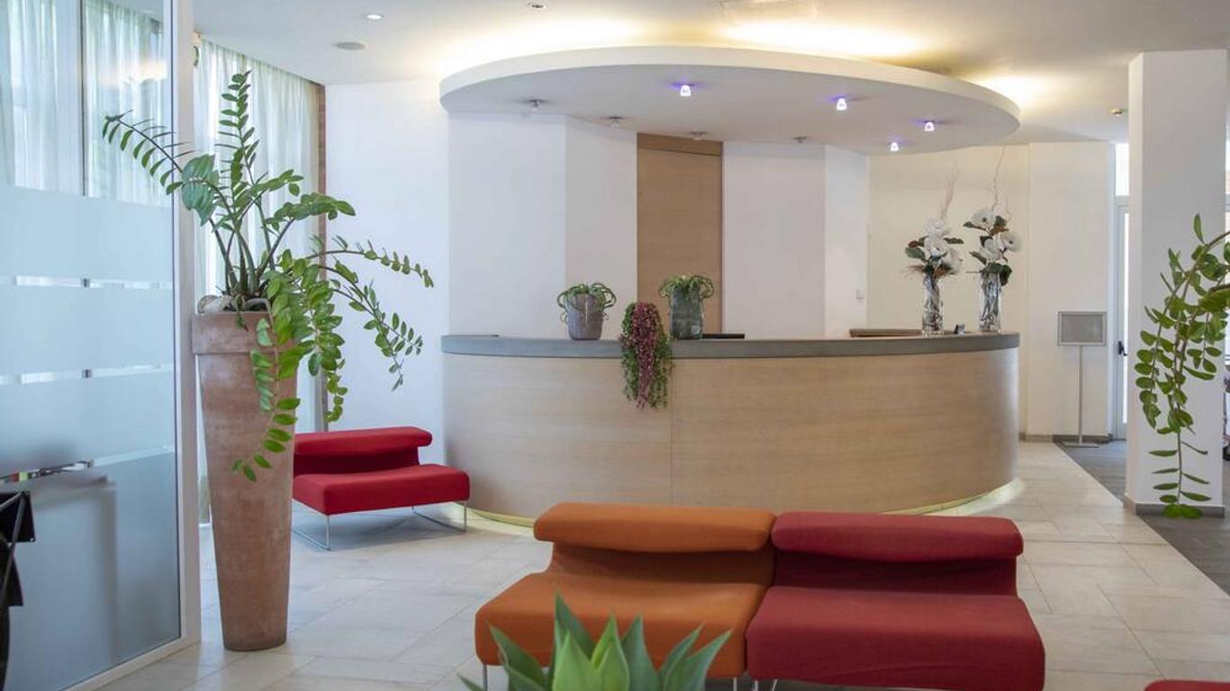 B&b Hotel Remilia