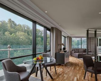 The Glasshouse Autograph Collection - Edinburgh - Living room