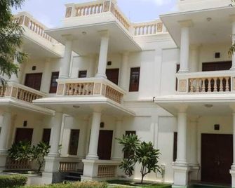 Balaram Palace Resort - Chitrasani - Building