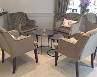 Hotel Ascovilla Charming Hideway - Ascona - Sala de estar