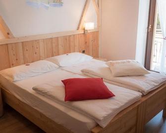 Garni Le Prealpi - Ledro - Bedroom