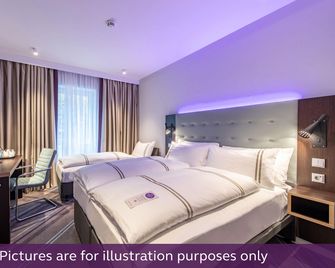 Premier Inn Stuttgart Zuffenhausen - Stuttgart - Bedroom