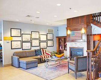 Independence Stay Hotel And Suites - Marinette